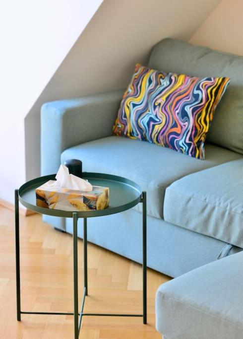 Modern Attic Flat With 2 Bedrooms * Vienna